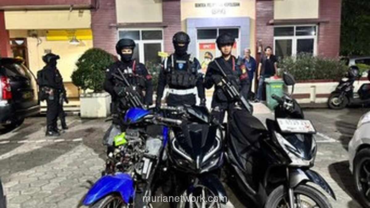 Patroli Gabungan Brimob dan Polsek Pamulang Bubarkan Balap Liar Sekaligus Ungkap Prostitusi di Kos-Kosan
