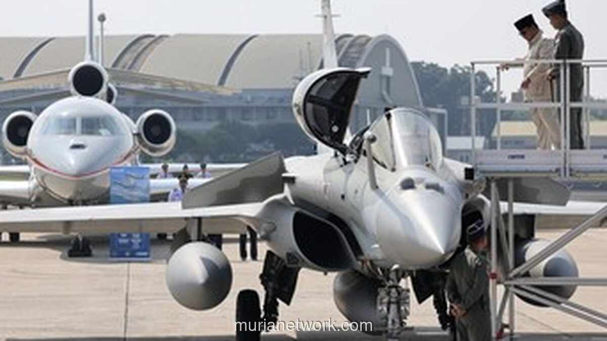 Prabowo Serahkan Enam Rafale, Rudal Meteor, dan Radar Canggih ke TNI untuk Perkuat Pertahanan Udara