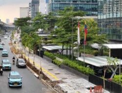 Trotoar HR Rasuna Said Mulai Melebar, Guiding Block Terpasang, Target Rampung Sebelum HUT Jakarta
