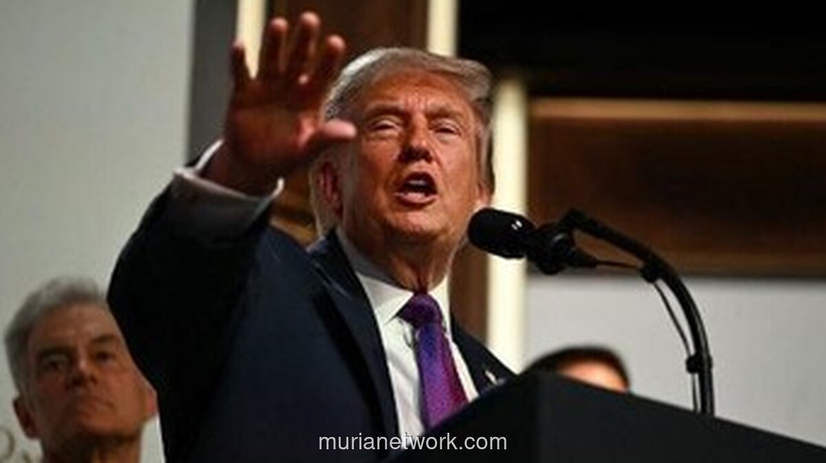 Trump Ancam Bombardir Oman Jika Berkolaborasi dengan Iran Jaga Selat Hormuz