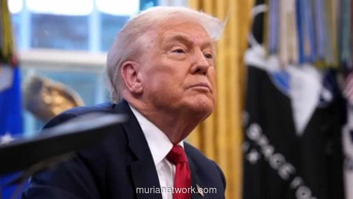 Trump Hentikan Sementara Operasi Militer di Selat Hormuz Usai Klaim Capai Kesepakatan dengan Iran