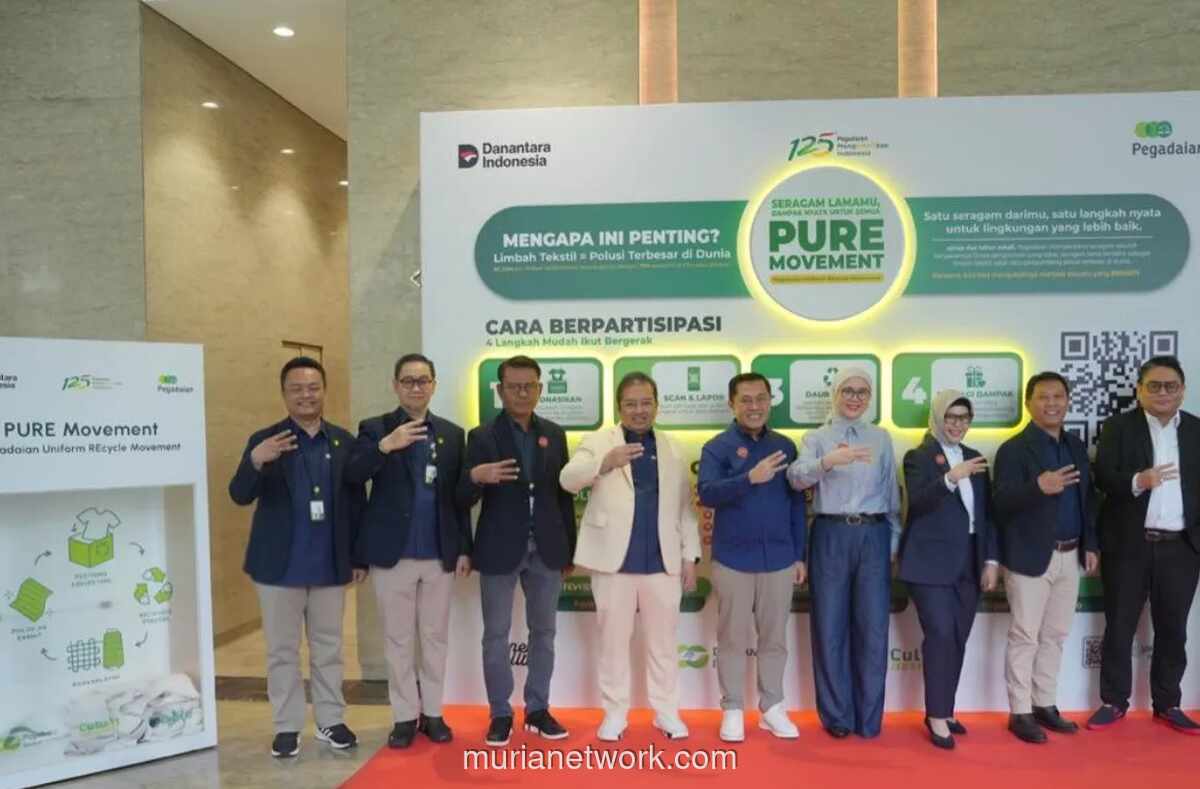 Pegadaian Daur Ulang 500 Kg Seragam Karyawan Jadi Bahan Baku UMKM Lewat Program PURE Movement