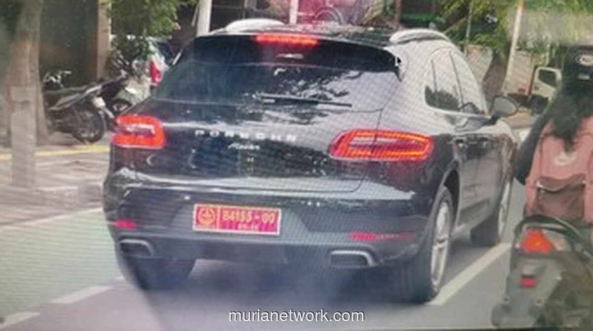 TNI Bantah Miliki Mobil Porsche Berpelat Dinas, Duga Pelat Palsu