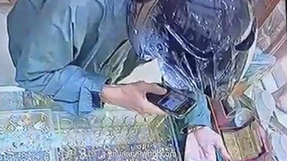 Pria Berpura-pura Jadi Pembeli, Gasak Emas Batangan Rp400 Juta dari Toko di Medan