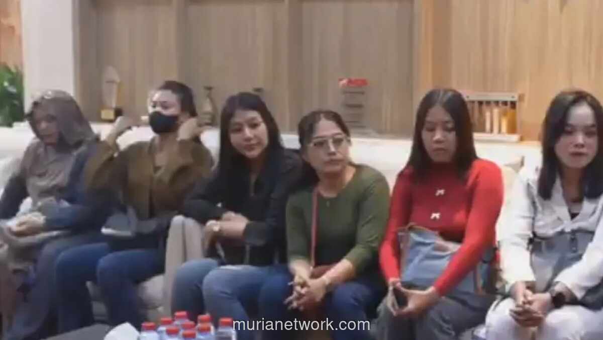 Puluhan Biduan Dangdut di Jatim Rugi Rp1,8 Miliar Akibat Arisan Bodong, Datangi Wakil Wali Kota Surabaya