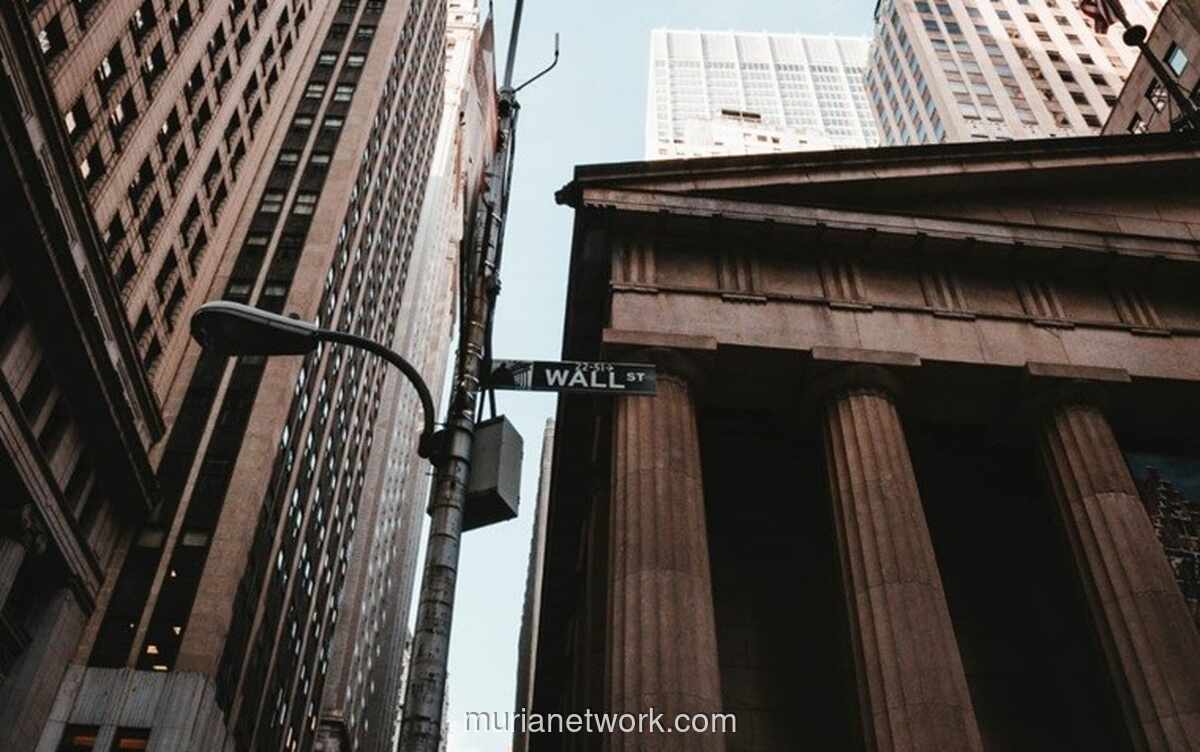 Wall Street Cetak Rekor Baru, Reli Saham Teknologi Dipicu Pertemuan Trump-Xi dan Izin Penjualan Chip Nvidia