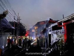 Kebakaran Landa Permukiman Padat di Jatinegara, Berasal dari Percetakan