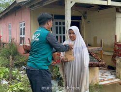 LAZ WIZ Bone Salurkan Makanan Siap Saji untuk Warga Terdampak Banjir