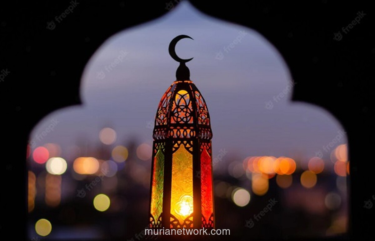 Tradisi Malam 1 Suro dan Suronan: Sejarah Perpaduan Kalender Jawa-Islam hingga Amalan di Bulan Muharram