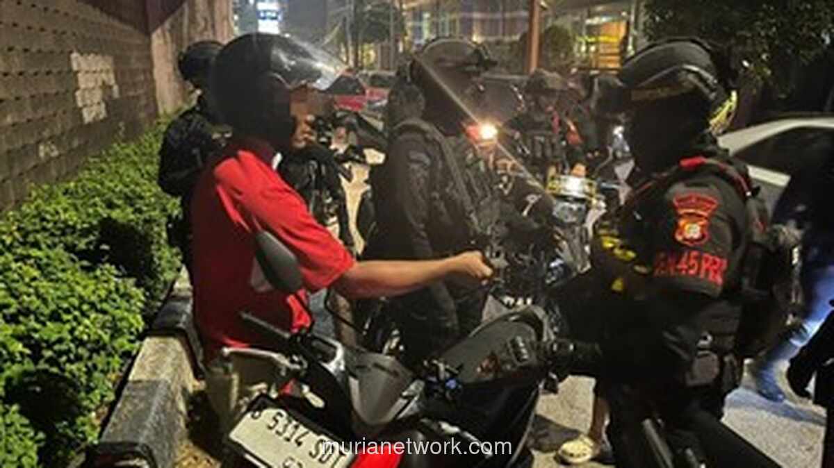 Patroli Dini Hari di Pancoran, Polisi Amankan Tiga Terduga Curanmor dan Temukan Narkoba
