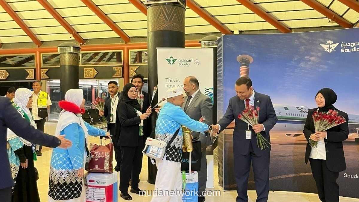 444 Jemaah Haji Kloter Pertama Kota Bekasi Tiba di Tanah Air
