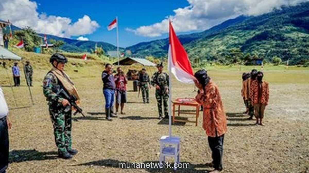 Delapan Anggota TPNPB-OPM di Kiwirok Serahkan Senjata dan Kembali ke NKRI