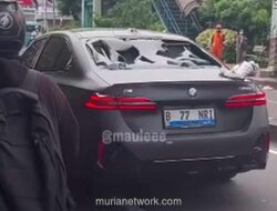Polisi Mediasi Kasus Mobil BMW Dirusak Massa Usai Tabrak Pemotor di Jakbar, Berujung Damai