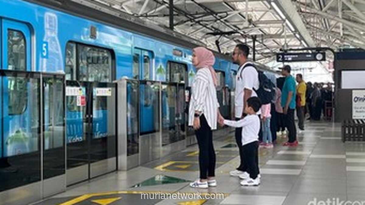 MRT Jakarta Tutup Sementara Akses Stasiun Bundaran HI dan Dukuh Atas Imbas Demo Mahasiswa