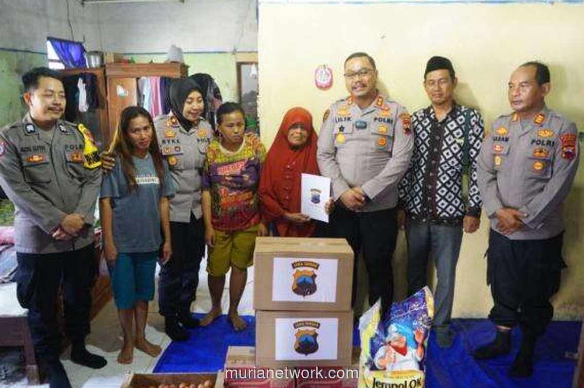 Nenek Penjaga Parkir di Brebes Gagalkan Pencurian Rp3,6 Miliar, Polri Beri Penghargaan