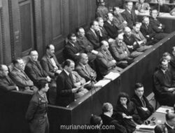 Tekanan Karier Bukan Ideologi Dorong Seniman Opera Jadi Algojo Nazi
