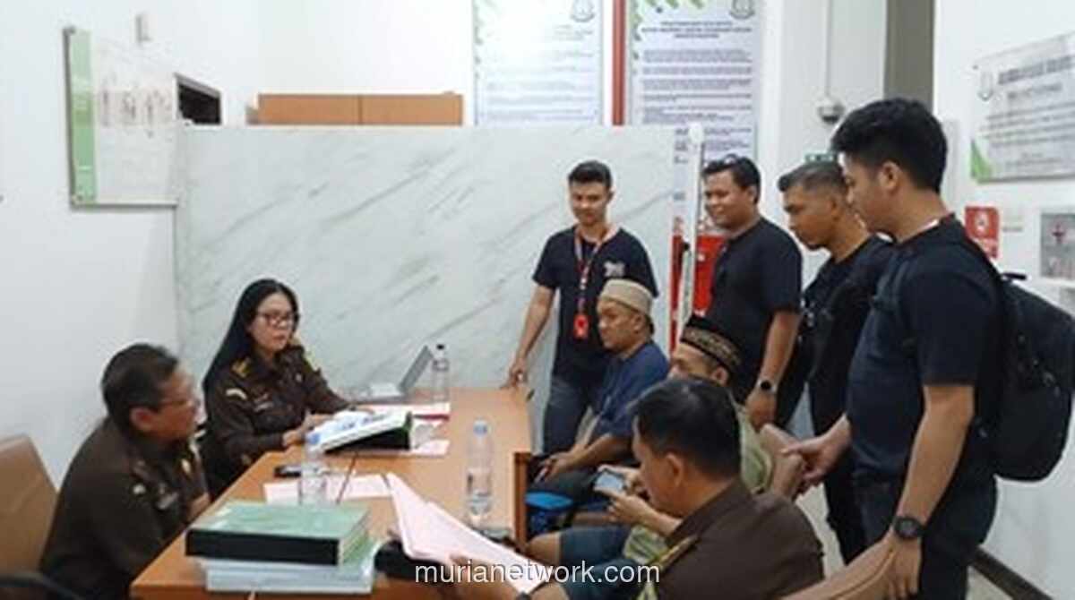 Polisi Limpahkan Dua Kurir Narkotika ke Kejari Jaksel, Sabu dan Ribuan Pil Diduga Etomidate Disita