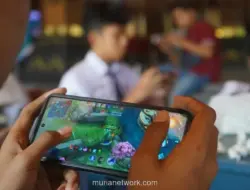 IPOT Ajar Gen Z Investasi Lewat Game Mobile Legends di Turnamen eSports