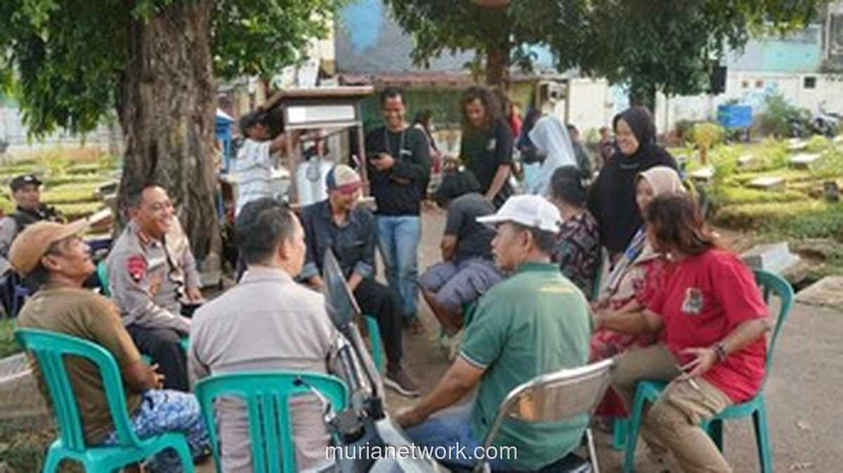 Brimob Polda Metro Jaya Turun ke Jatinegara, Dialog dengan Warga Tekan Tawuran Remaja