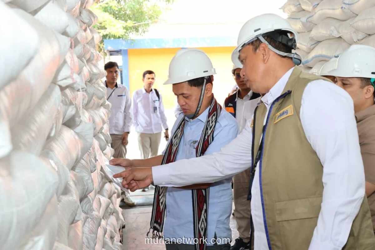 Ketua Komisi III DPR Verifikasi Stok Beras BULOG, Sebut Capai Lebih dari 5 Juta Ton