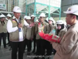 Bulog Buka Gudang untuk Edukasi Mahasiswa UGM, Stok Beras Tertinggi Sepanjang Sejarah