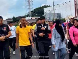 Bupati Bone Serahkan Bonus Rp18 Juta untuk Juara Turnamen Tenis HUT Bhayangkara