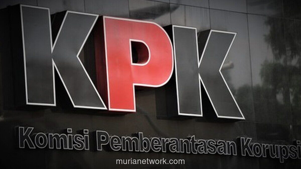 Bupati dan Sekda Kuansing Menyerahkan Diri ke KPK