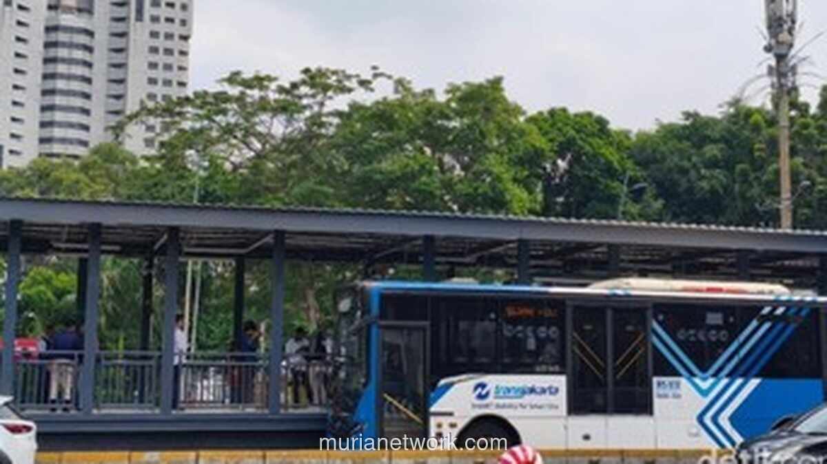 Transjakarta Ubah Rute Sejumlah Koridor Akibat Fun Walk HUT Bhayangkara dan Jakarta Penuh Warna
