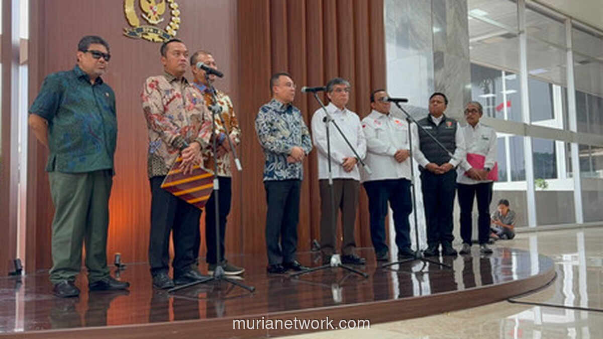 DPR dan Pemerintah Gelar Rapat Darurat Bahas Ancaman PHK 55.000 Buruh di Lingkungan Pertamina