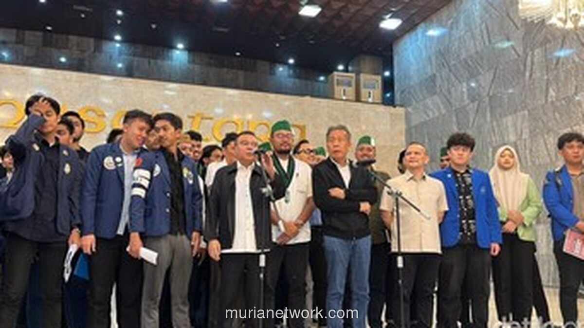 DPR Terima Aspirasi Mahasiswa soal Kelangkaan BBM Bersubsidi, Komitmen Tindak Lanjuti ke Pemerintah