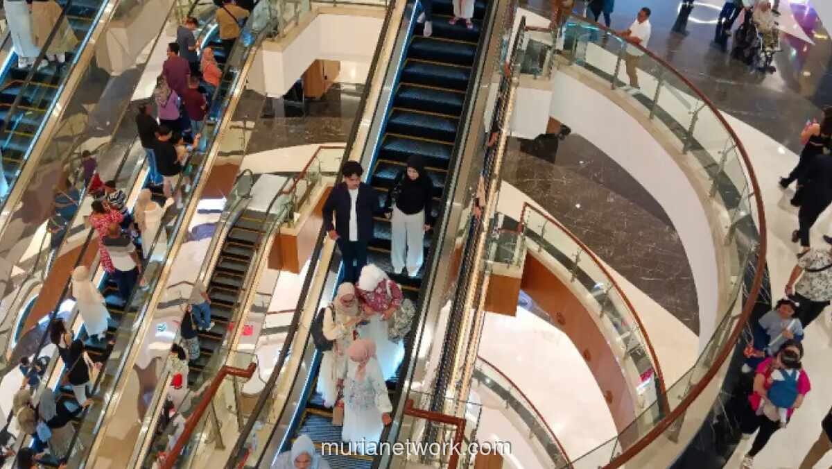 Kunjungan ke Mal Tetap Stabil, Daya Beli Tertekan Ubah Pola Konsumsi Masyarakat ke Produk Murah