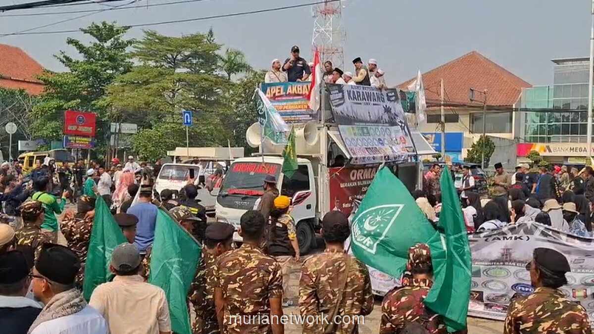 Ribuan Warga Karawang Desak Penutupan Permanen Tempat Hiburan Malam Terkait Dugaan Pesta Sesama Jenis