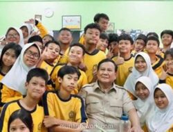 Tony Robbins Menangis Saat Bertemu Prabowo, Terharu dengan Komitmen Program Makan Bergizi Gratis