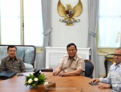 Presiden Prabowo Terima Kunjungan Jusuf Kalla di Istana Merdeka