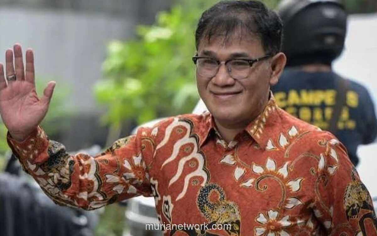 Diskusi Pejabat dengan Mahasiswa di UGM Ricuh, Budiman Sudjatmiko Dievakuasi