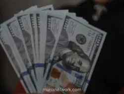 Dolar AS Melemah di Sesi Kedua, Namun Tetap di Jalur Kenaikan Mingguan Didorong Ekspektasi Suku Bunga The Fed
