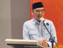 76 Persen Dosen RI Bergaji di Bawah UMR, DPR Desak Kesejahteraan Dituntaskan di Tengah Rencana Penutupan 122 Prodi