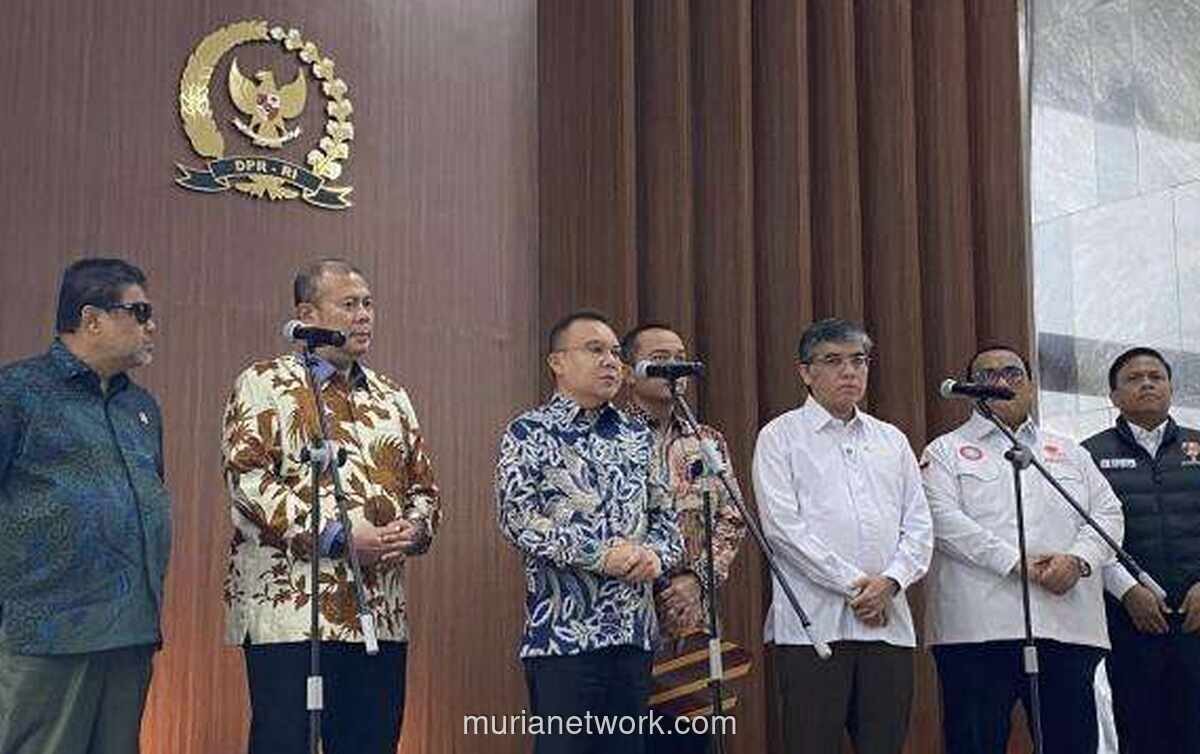 DPR dan Pemerintah Bentuk Satgas Mitigasi PHK Antisipasi Gelombang Pemutusan Hubungan Kerja