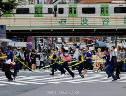 Suporter Jepang Banjiri Shibuya Crossing Rayakan Lolosnya Timnas ke Babak 32 Besar Piala Dunia 2026