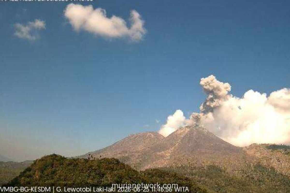 Gunung Lewotobi Laki-laki Erupsi, Kolom Abu Capai 800 Meter, Warga Diminta Waspada Lahar Hujan