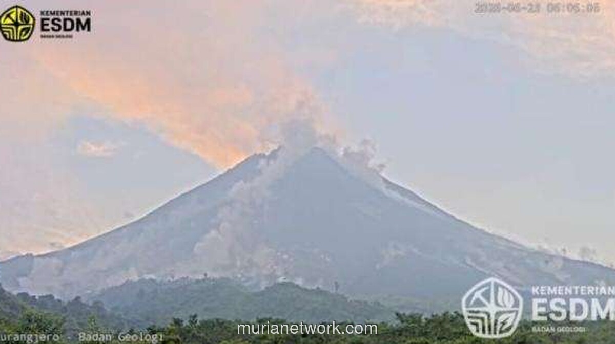 Gunung Merapi Luncurkan Awan Panas, Luncuran Material Capai Dua Kilometer