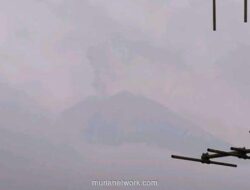 Gunung Semeru Erupsi, Kolom Abu Capai 1.200 Meter, Status Siaga