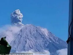 Gunung Semeru Erupsi, Kolom Abu Vulkanik Capai 1.200 Meter