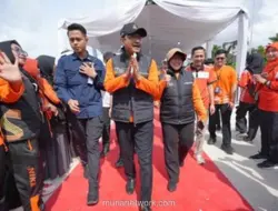 Gus Ipul Pimpin Ikrar 7.588 Petugas Sensus Ekonomi 2026 di Palembang