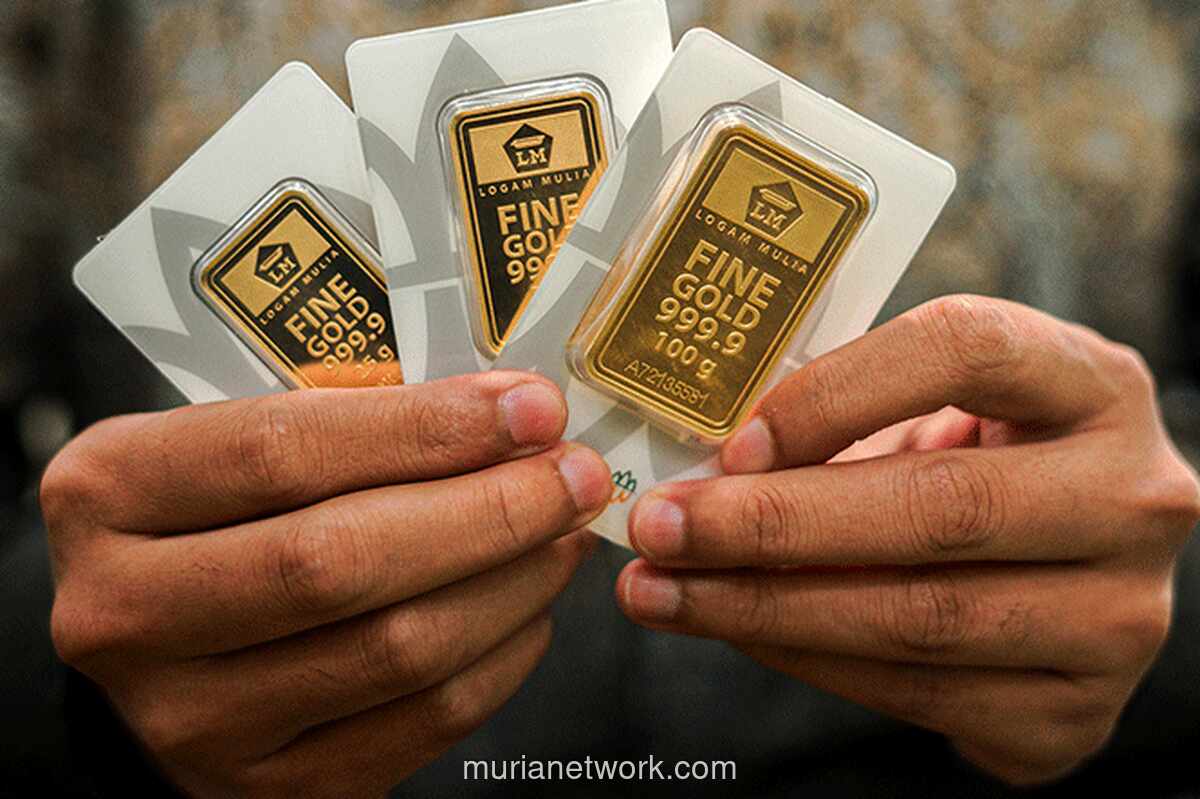 Harga Emas Antam Hari Ini Turun Rp25.000 per Gram, Buyback Ikut Melemah