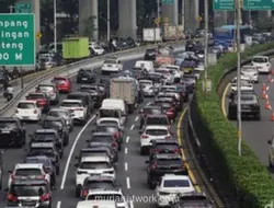 Kemacetan Pagi di Tol Japek dan Janger Akibat Perbaikan Jalan dan Volume Kendaraan Tinggi