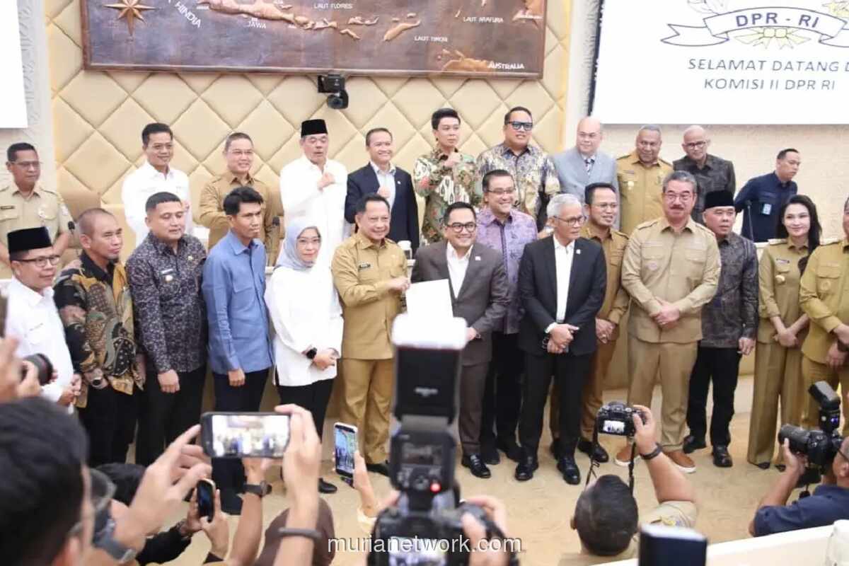 Pemerintah dan DPR Sepakat Perpanjang Masa Transisi Batas Belanja Pegawai Da Demi Lindungi PPPK dan Honorer