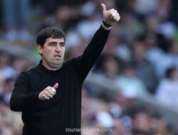 Iraola Beri Sinyal Revolusi di Liverpool: Pemain Muda dan Pinjaman Dapat Kesempatan Sama di Pramusim