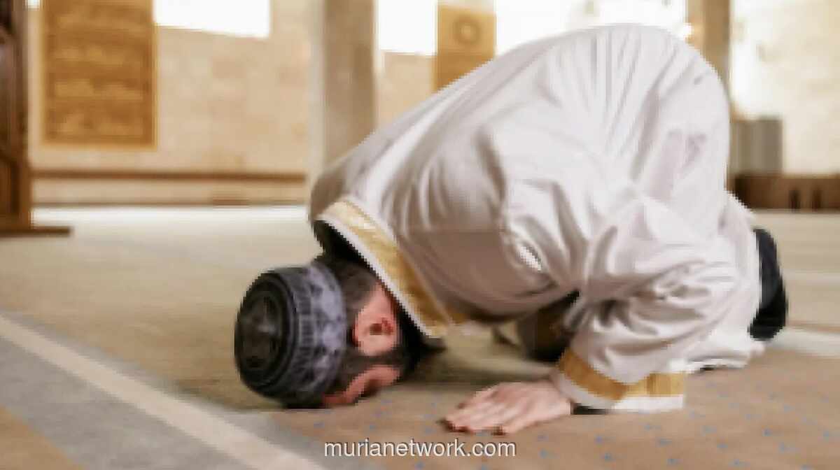 Jadwal Salat Jumat 5 Juni 2025 di Surabaya: Imsak Pukul 04.05 WIB, Zuhur 11.31 WIB