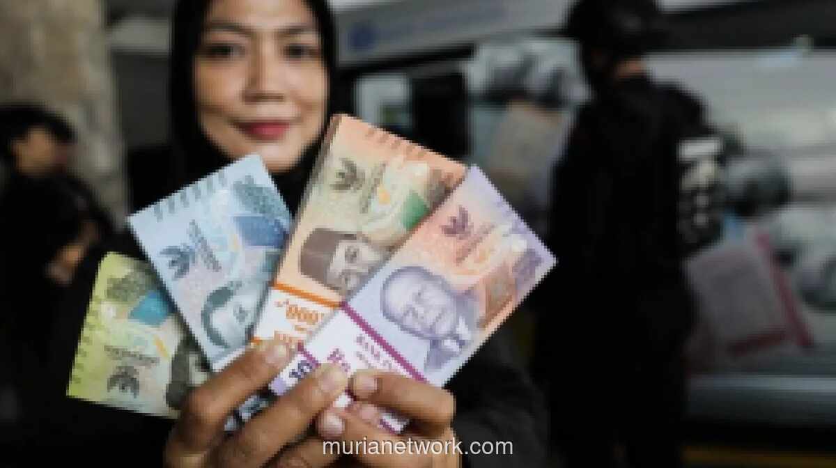 BI Tingkatkan Intervensi Pasar Valas Saat Rupiah Tembus Rp18.000 per Dolar AS